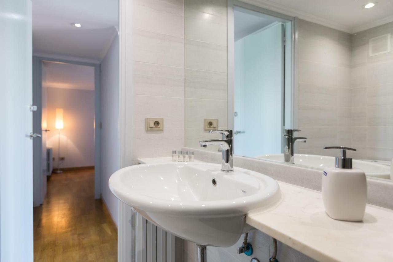Apartamento céntrico puerto olímpico. Appartamento Barcellona Esterno foto