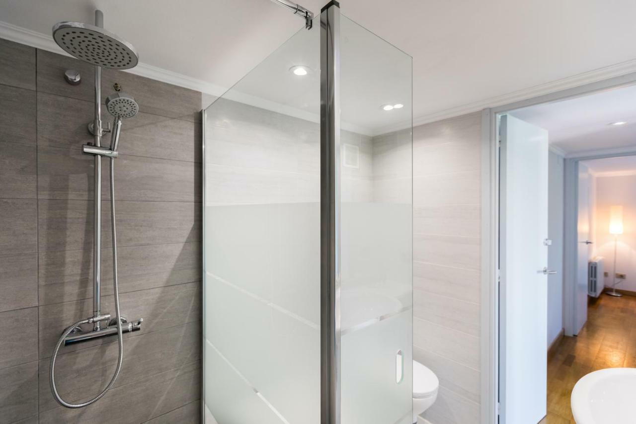 Apartamento céntrico puerto olímpico. Appartamento Barcellona Esterno foto